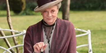 Maggie Smith (Image via Getty)