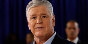 Who is Sean Hannity Dating? Relationship Details With Ainsley Earhardt