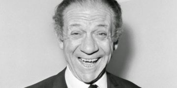 Sid James (Credit: YouTube)