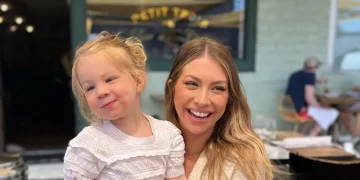 Stassi Schroeder and her Daughter (Image via Getty)