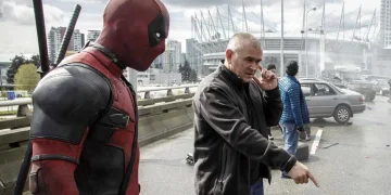 Tim Miller on the set of Deadpool (Image via Getty)