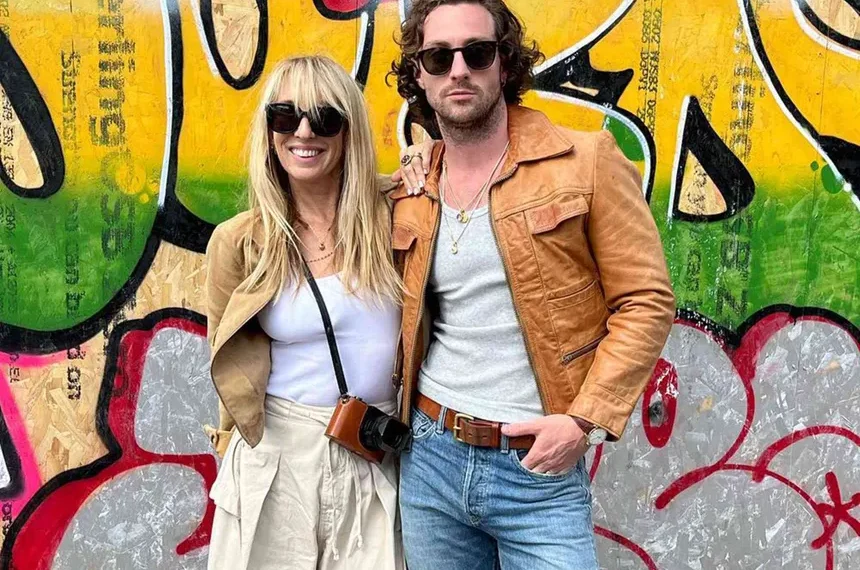 Aaron and Sam Taylor-Johnson (Image via Getty)