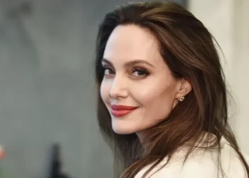 Angelina Jolie