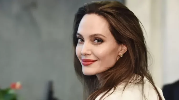 Angelina Jolie (Image via Getty)
