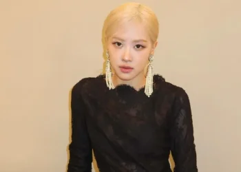 BLACKPINK’s Rosé’s SKIMS Campaign Sparks Discussion About Cultural Appropriation