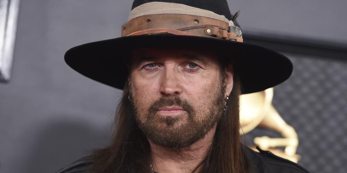 Billy Ray Cyrus (Image via Getty)