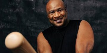 Bo Jackson (Credit: YouTube)