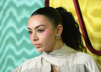 Charli XCX (Image via Getty)