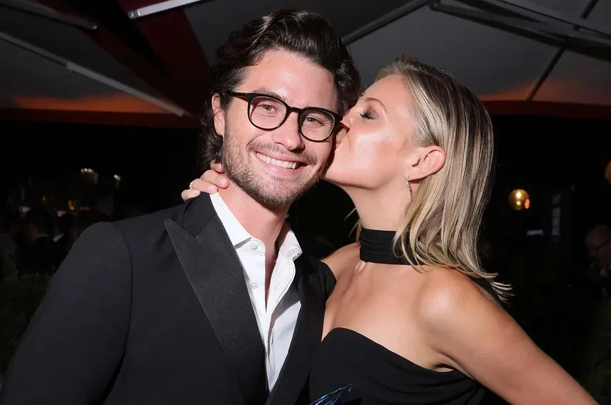 Chase Stokes and Kelsea Ballerini (Image via Getty)