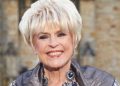 Gloria Hunniford (Credit: YouTube)