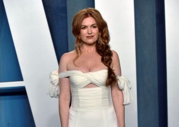 Isla Fisher (Image via Getty)