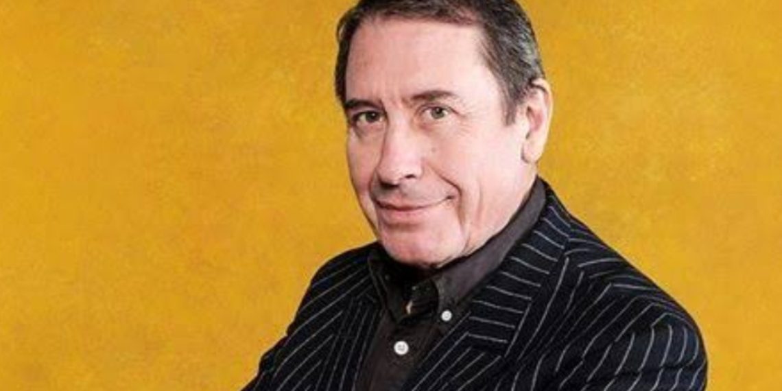 Jools Holland (Credit: YouTube)