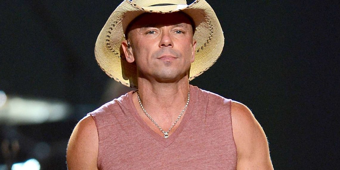 Kenny Chesney (Image via Getty)