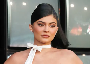 Kylie Jenner (Image via Getty)