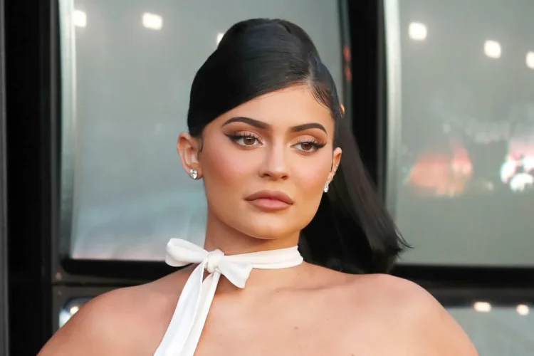 Kylie Jenner (Image via Getty)