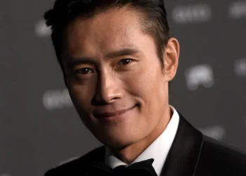 Lee Byung Hun (Image via Getty)