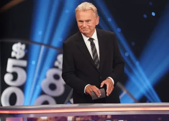 Pat Sajak on Wheel of Fortune (Image via Getty)