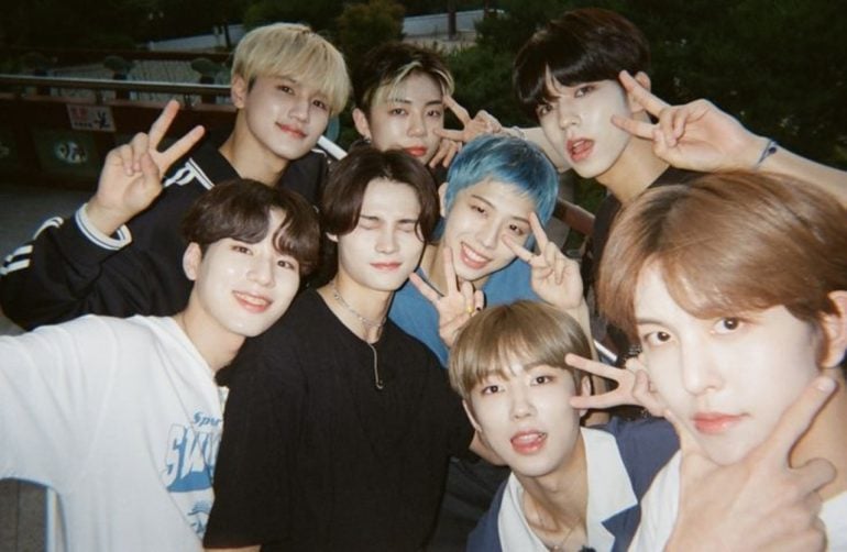 8TURN’s Tour Struggles: How the Rookie Group’s Playful Response Won Over Fans