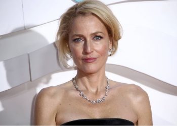 Gillian Anderson (Image via Getty)