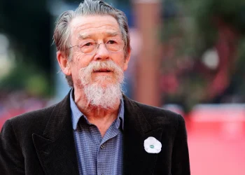 John Hurt (Image via Getty)