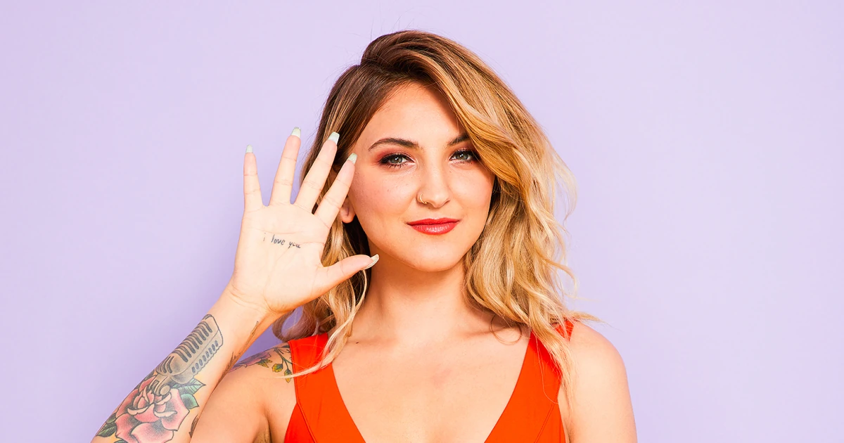 Julia Michaels