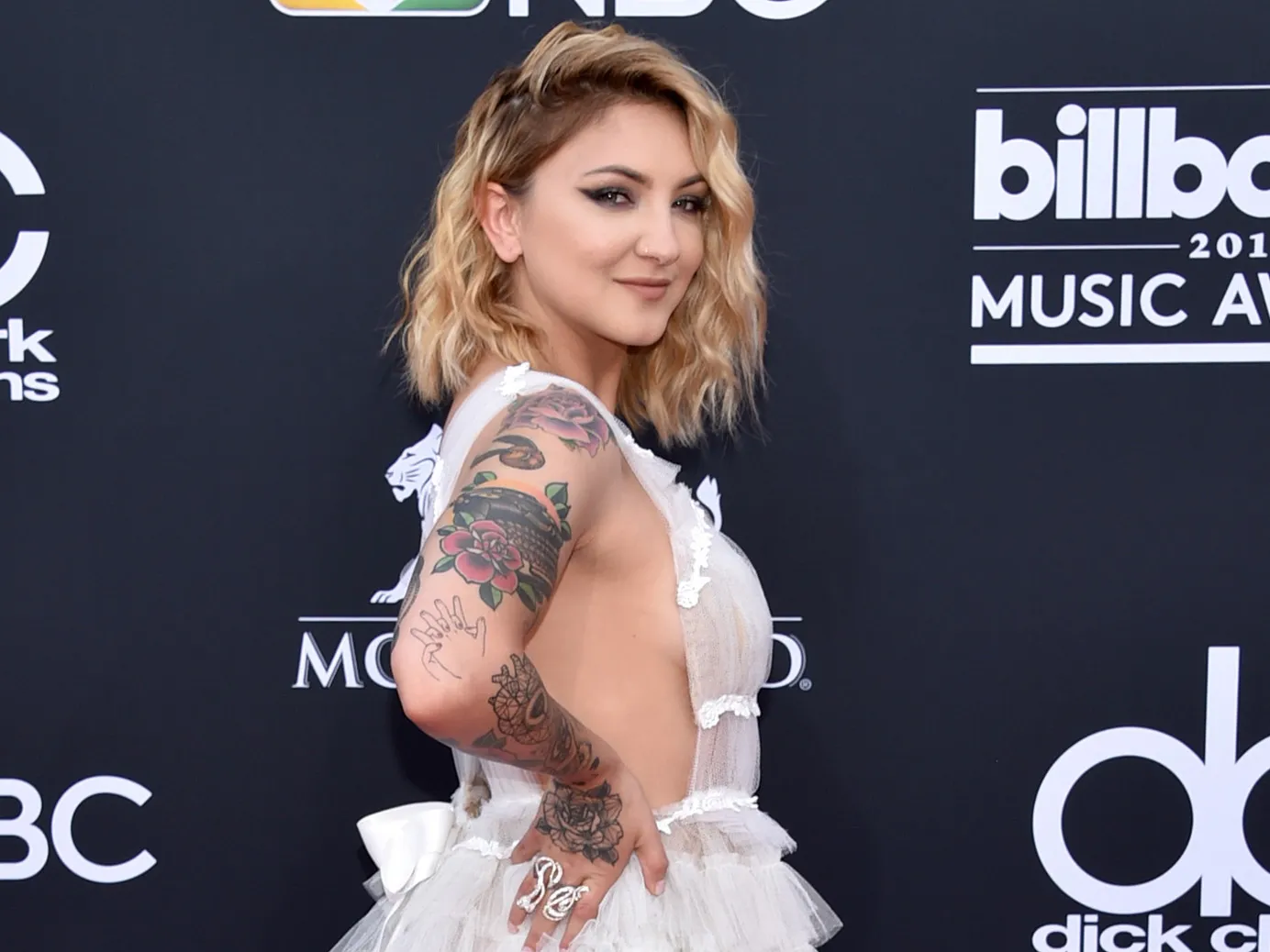 Julia Michaels