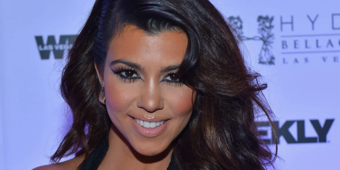 Kourtney Kardashian (Image via Getty)