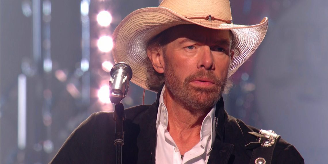 Toby Keith (Image via Getty)