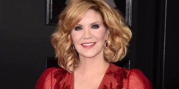 Alison Krauss (Credit: YouTube)