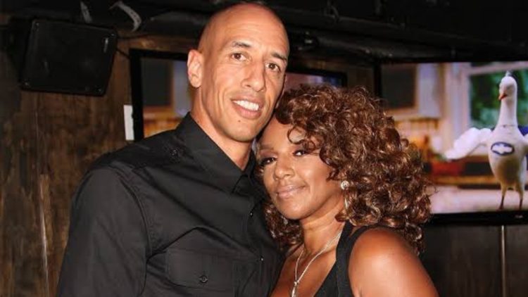 Jackie Christie and Doug Christie (Credit: YouTube)