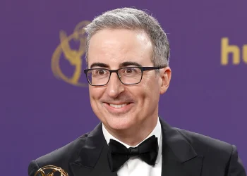 John Oliver (Image via Getty)