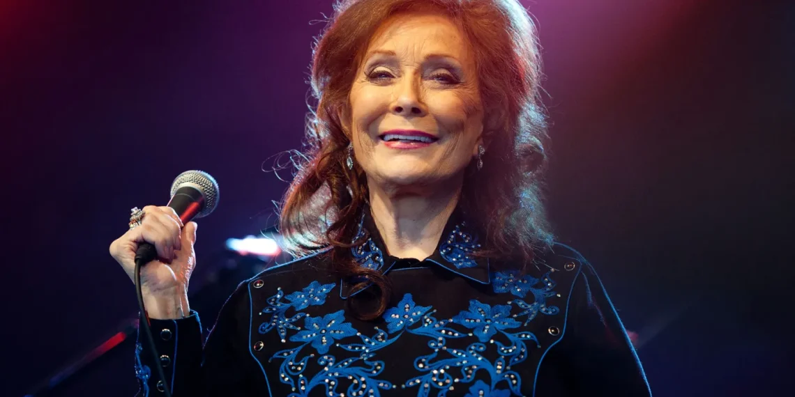 Loretta Lynn (Image via Getty)