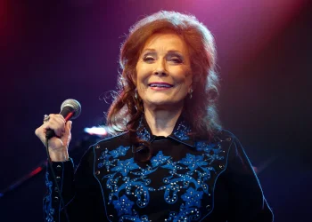 Loretta Lynn (Image via Getty)