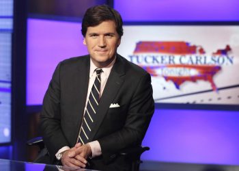 Tucker Carlson (Image via Getty)