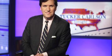 Tucker Carlson (Image via Getty)