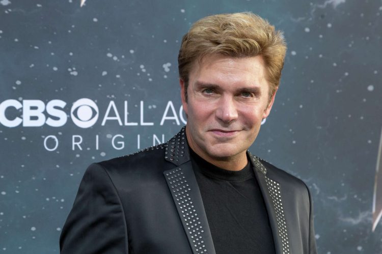 Vic Mignogna (Image via Getty)