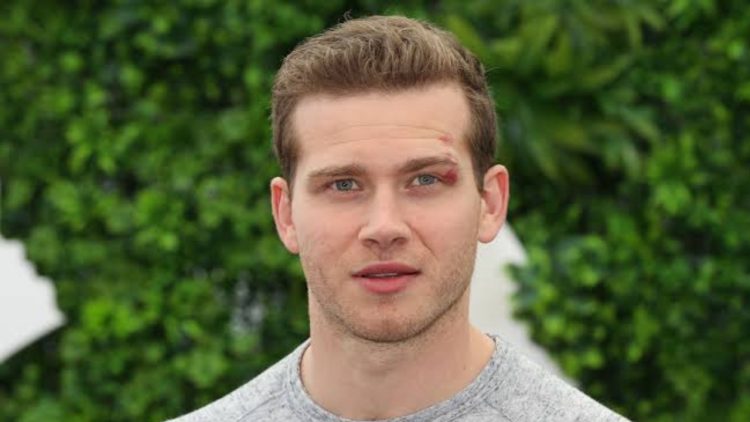 Who Is Oliver Starks Girlfriend All About His Relationship With 