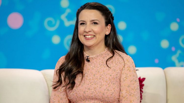 Ms. Rachel (Image via Getty)