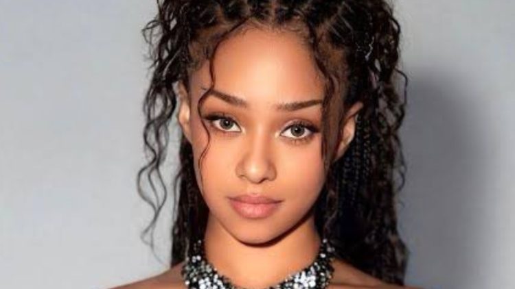 Manon (Credit: YouTube)