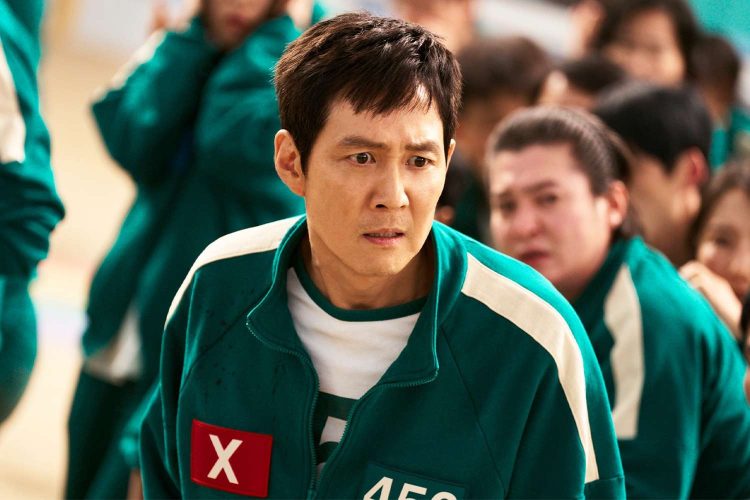 Childhood friendship ends in silence on the final field (Photo: Squid Game/Siren Pictures Inc.)