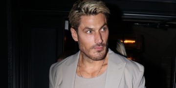 Chris Appleton Net Worth, Family and Relationships