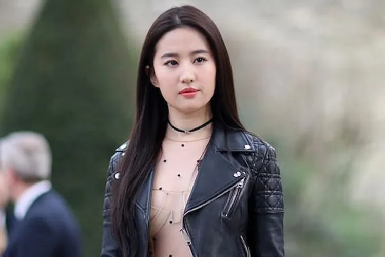 Liu Yifei (Image via Getty)