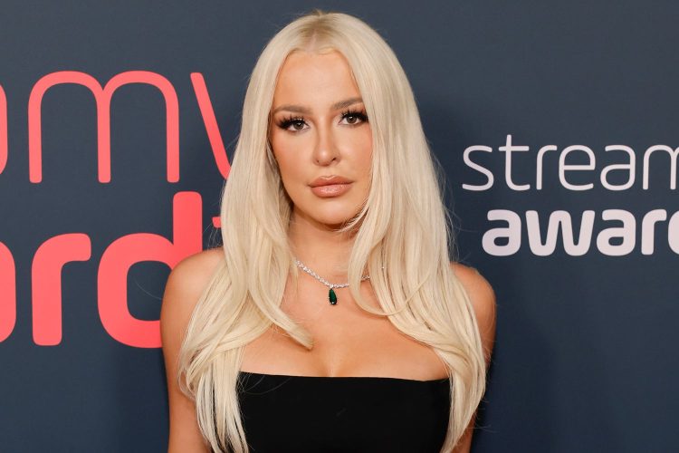Tana Mongeau (Image via Getty)