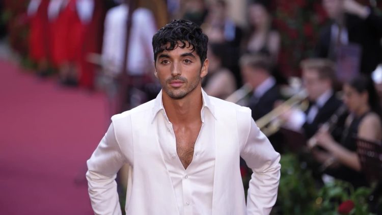 Taylor Zakhar (Image via Getty)