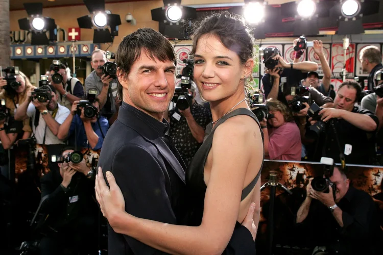 Katie Holmes and Tom Cruise (Image via Getty)