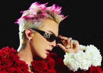 754f(6) - “Disrespect on Stage”: Fans Outraged After ‘Bring Seungri Back’ Signs Appear at G-Dragon’s Hong Kong Concert