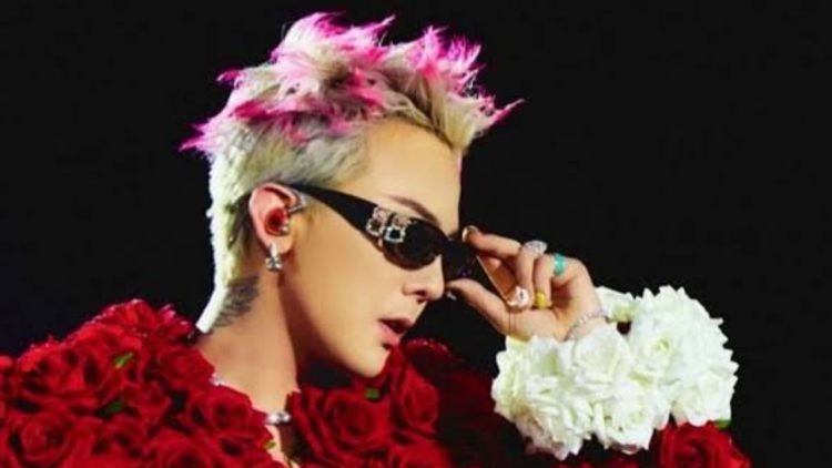 754f(6) - “Disrespect on Stage”: Fans Outraged After ‘Bring Seungri Back’ Signs Appear at G-Dragon’s Hong Kong Concert