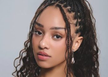 Ctr(7) - KATSEYE’s Manon Withdraws from Summer Sonic Tokyo Due to Health Concerns