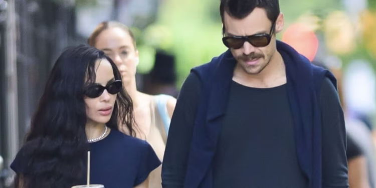 Zoë Kravitz and Harry Styles - Zoë Kravitz and Harry Styles Are Sparking Serious Romance Buzz