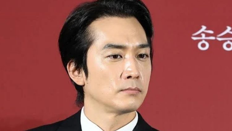 Hyt(1) - Heartfelt Condolences: Song Seung Heon Mourns the Passing of His Mother, Moon Myung Ok